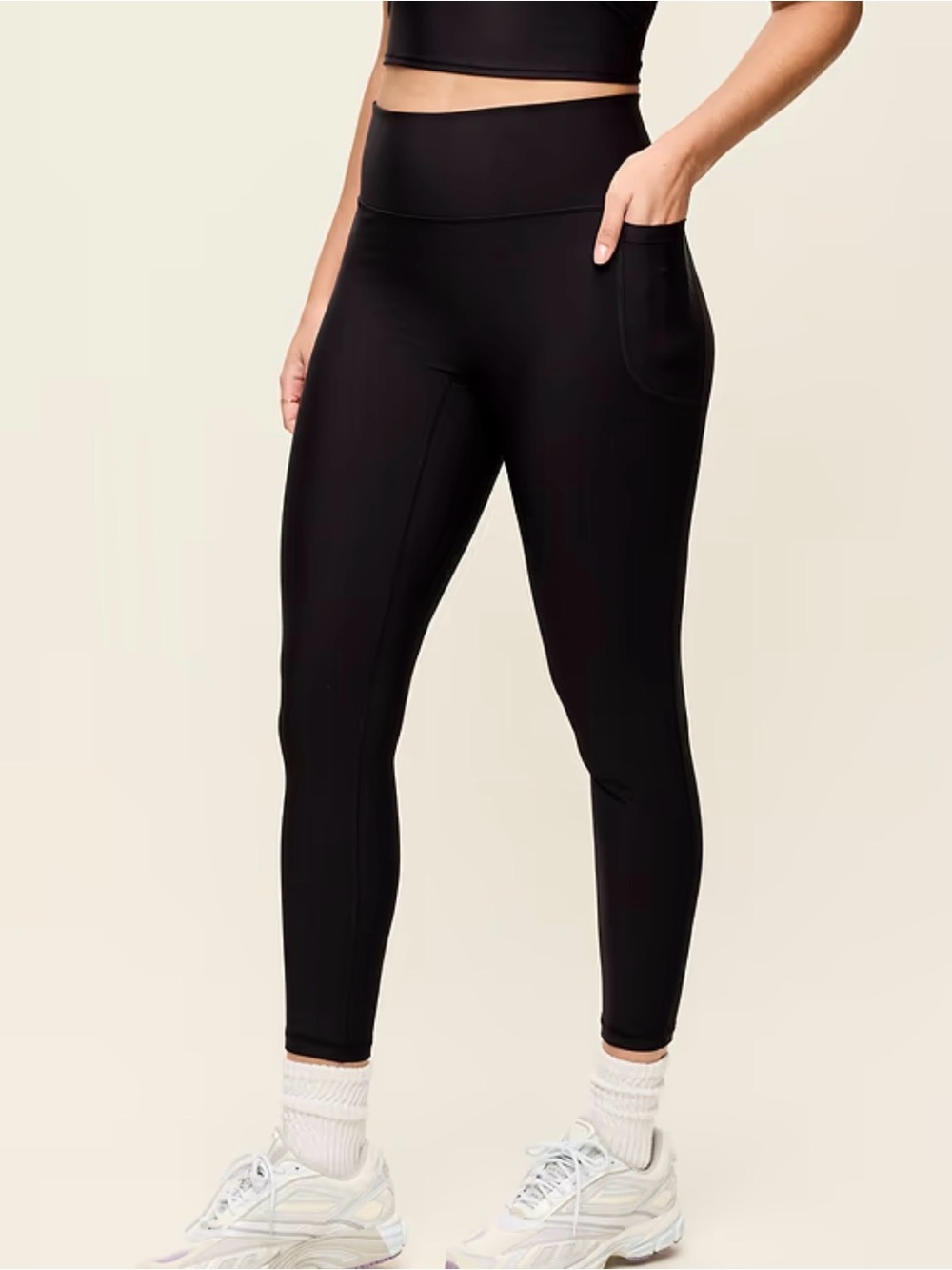 High-Waist Black Pocket Old Navy  Leggings